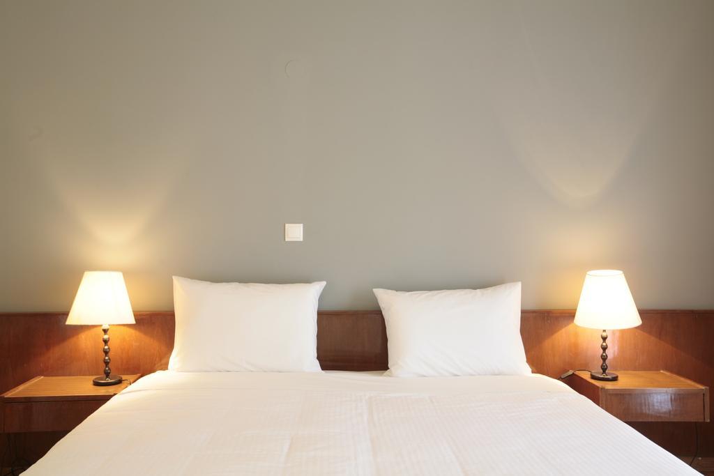 Hotel Theoxenia Loutraki  Exterior photo